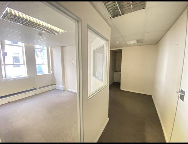 104M² OFFICE TO LET IN CAPE TOWN CITY CENTRE